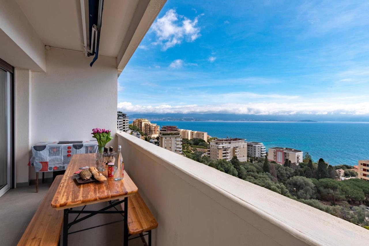 Magnifique Appartement Vue Mer, Spacieux Et Traversant Аячо Екстериор снимка